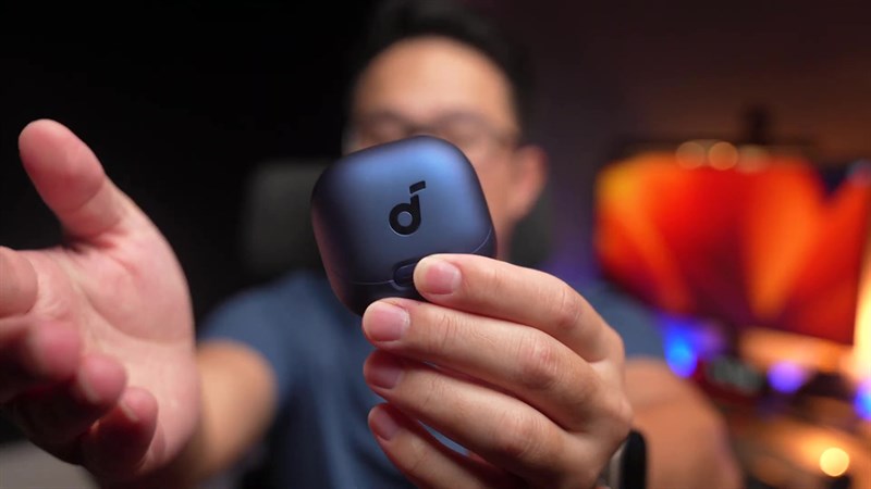 Anker Soundcore Liberty 4 NC có thiết kế được đánh giá cao trong phân khúc giá rẻ, cả về mặt thẩm mỹ lẫn chất lượng hoàn thiện.