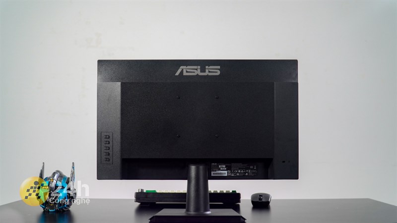 Mặt lưng màn hình ASUS VA24EHF còn đạt chuẩn VESA Mặt lưng màn hình ASUS VA24EHF còn đạt chuẩn VESA