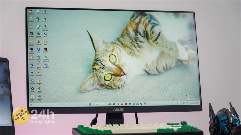 Màn hình ASUS VA24EHF còn được thiết kế kiểu dáng quen thuộc Màn hình ASUS VA24EHF còn được thiết kế kiểu dáng quen thuộc