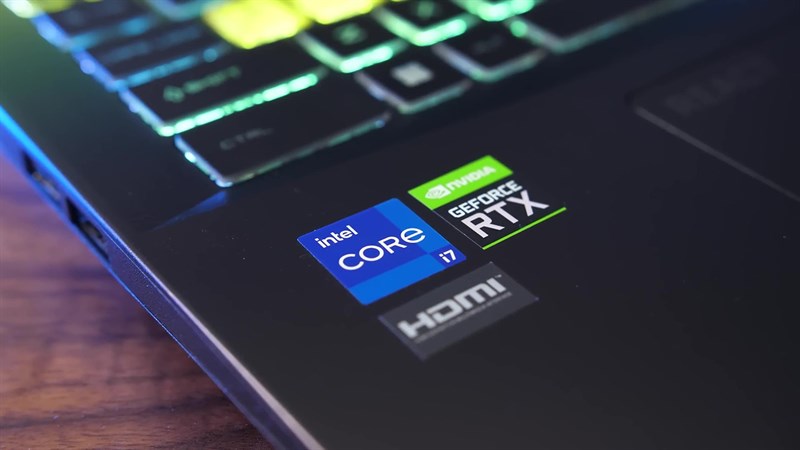 MSI Crosshair 15 Rainbow Six Extraction Edition được trang bị con chip Intel Core i7-12700H. MSI Crosshair 15 Rainbow Six Extraction Edition được trang bị con chip Intel Core i7-12700H.