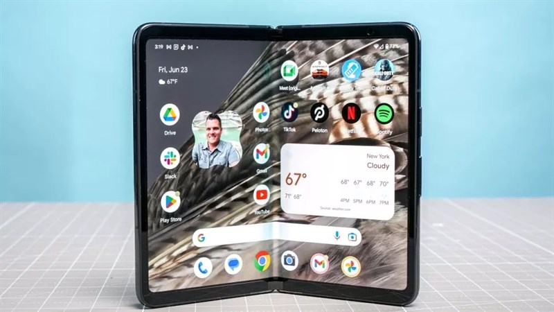 Google Pixel Fold là một sự lựa chọn đắt đỏ nhưng lại mang lại một trải nghiệm linh hoạt, đa dạng và tối ưu cho người dùng. Google Pixel Fold là một sự lựa chọn đắt đỏ nhưng lại mang lại một trải nghiệm linh hoạt, đa dạng và tối ưu cho người dùng.