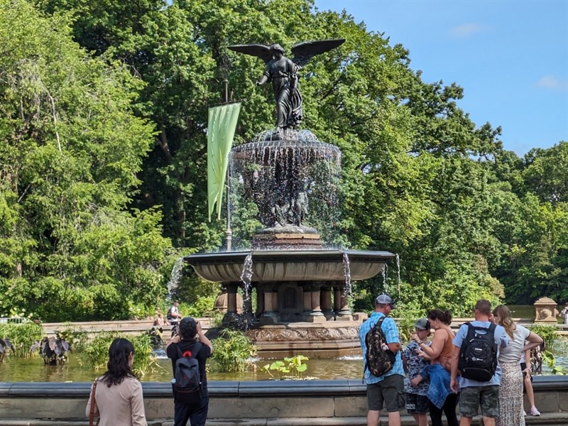 Ảnh chụp từ Pixel Fold. Ảnh chụp từ Pixel Fold.