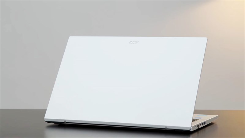 Săn laptop Intel Core i3 đặc biệt chỉ có tại tại TGDĐ, giá ngon chỉ từ 9.49 triệu