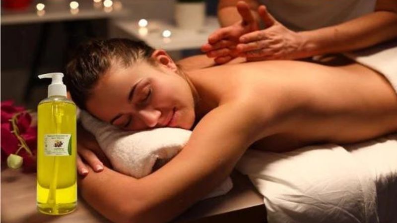 8 lợi ích của việc massage cho mẹ sau sinh và những lưu ý cần biết