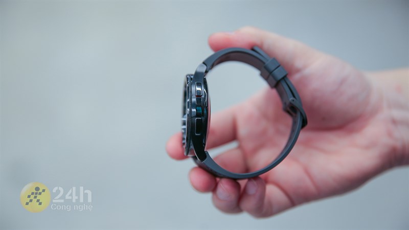 Galaxy Watch6 Classic chỉ có 2 nút bấm vật lý Galaxy Watch6 Classic chỉ có 2 nút bấm vật lý