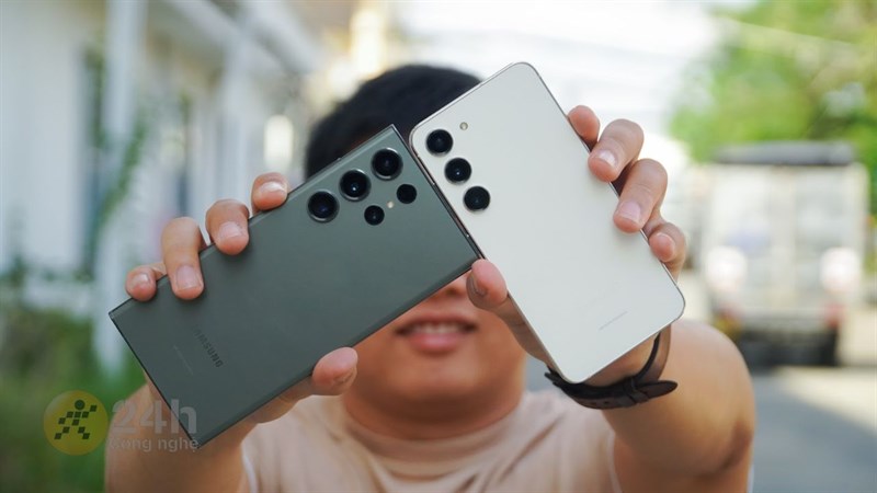 Galaxy S23 và Galaxy S23+ đều sở hữu cụm 3 camera