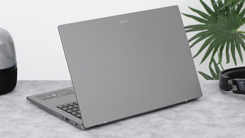 Có nên mua Acer Aspire 5 A515 với thiết kế gọn nhẹ chỉ 1.7 kg?