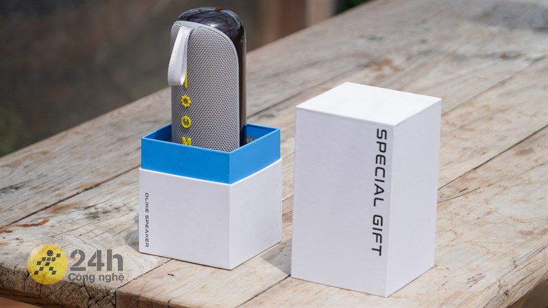 Hơi tiếc khi bên trong hộp đựng loa Olike S3 không có quá nhiều món phụ kiện đi kèm