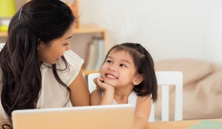 Cha mẹ nên làm gì khi con mình có dấu hiệu bắt nạt người khác?