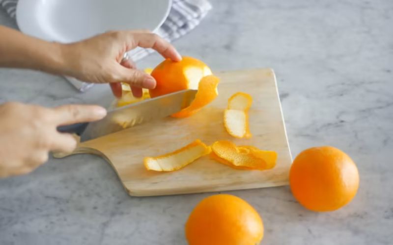 Use grapefruit/ orange/ lemon peels to make homemade kitchen cleaning water