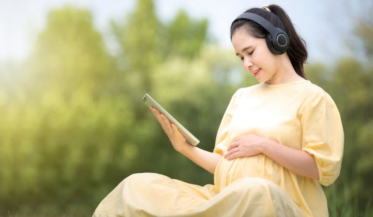 4 âm thanh tốt cho thai nhi nên cho con nghe thường xuyên