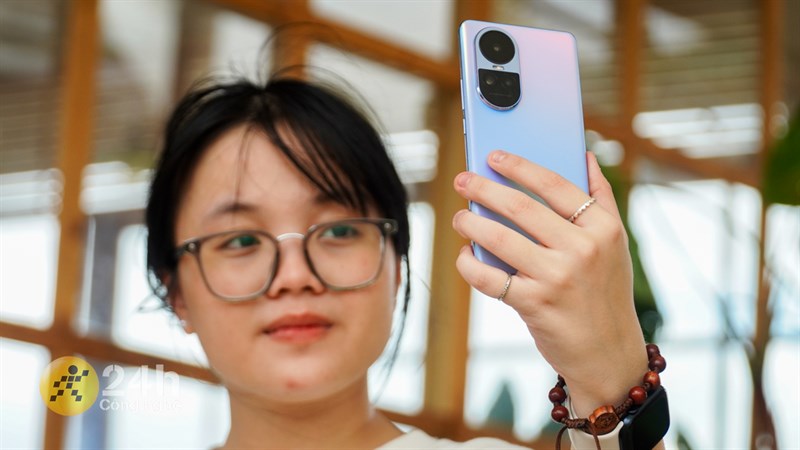 OPPO Reno10 5G là mẫu điện thoại ấn tượng trong phân khúc tầm trung - cận cao cấp OPPO Reno10 5G là mẫu điện thoại ấn tượng trong phân khúc tầm trung - cận cao cấp