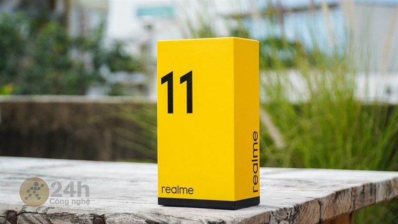 Hộp đựng realme 11 được thiết kế theo phong cách quen thuộc