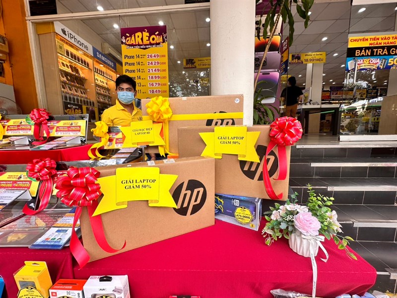 GIÁ RẺ QUÁ - Ngày hội sắm Laptop duy nhất hôm nay, cơ hội rinh Laptop giá 0 đồng