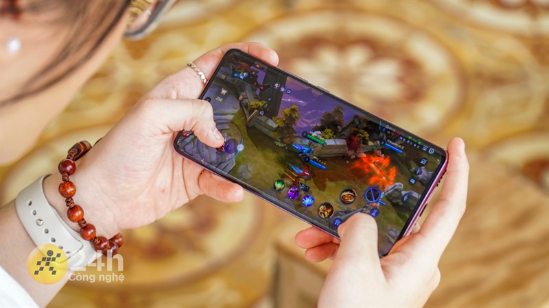 Nhìn chung OPPO Reno10 Pro 5G có thể chiến tốt nhiều tựa game nhưng với Honkai: Star Rails thì cần phải điều chỉnh lại thiết lập đồ họa cho phù hợp Nhìn chung OPPO Reno10 Pro 5G có thể chiến tốt nhiều tựa game nhưng với Honkai: Star Rails thì cần phải điều chỉnh lại thiết lập đồ họa cho phù hợp