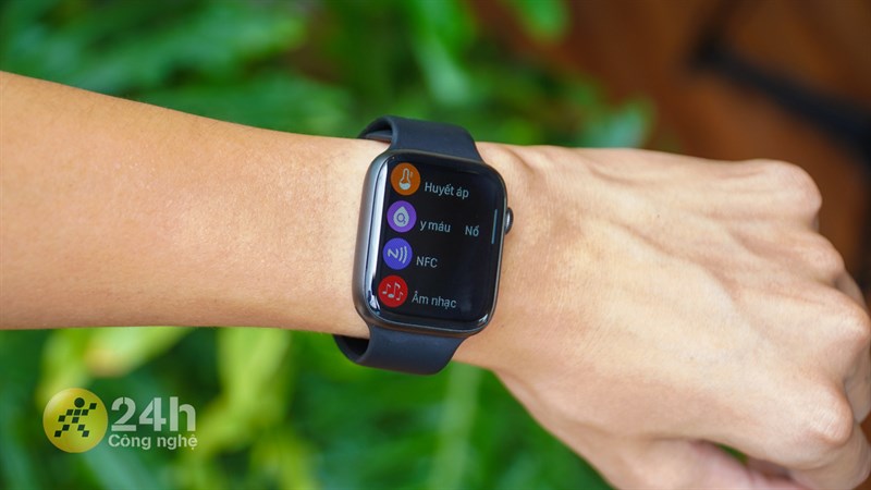 Zwatch Z8 còn hỗ trợ theo dõi chu kỳ của phụ nữ, theo dõi giấc ngủ, chất lượng giấc ngủ,… 