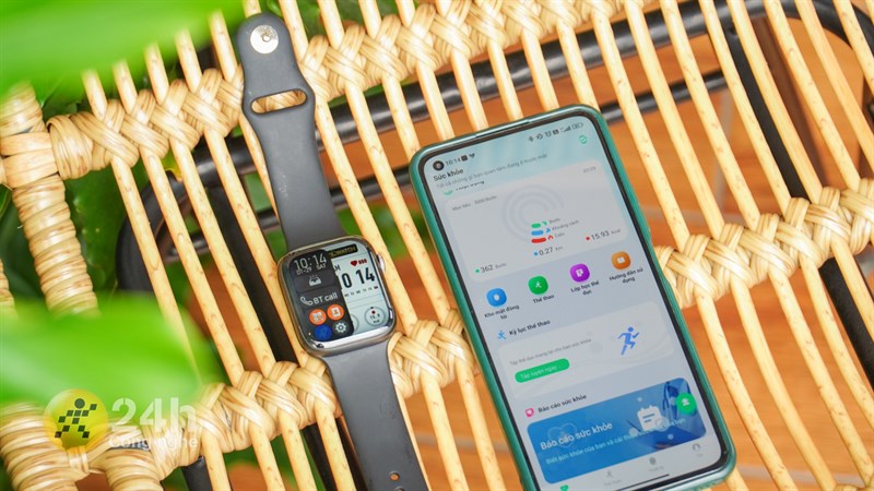 Khi kết nối với điện thoại bằng Bluetooth và đồng bộ với ứng dụng quản lý WearPro, người dùng có thể hiển thị thông báo trên từ điện thoại lên Zwatch Z8.