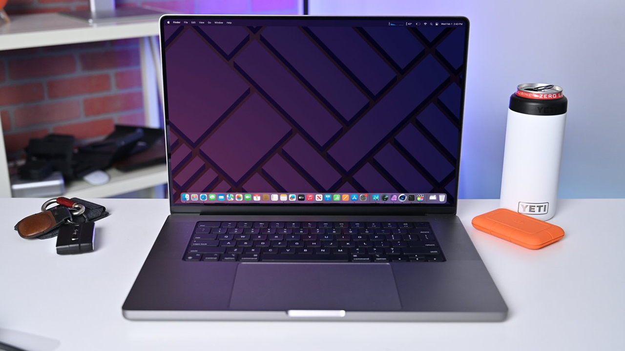 MacBook Pro M2 giá chỉ từ 30.190.000 đồng