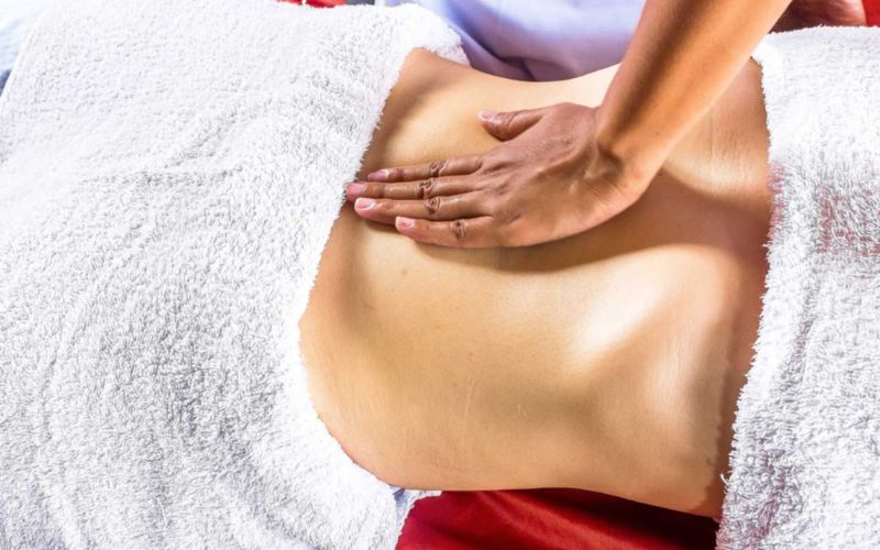 Massage trị liệu và thư giãn có thể sử dụng kèm nhiều kỹ thuật khác nhau