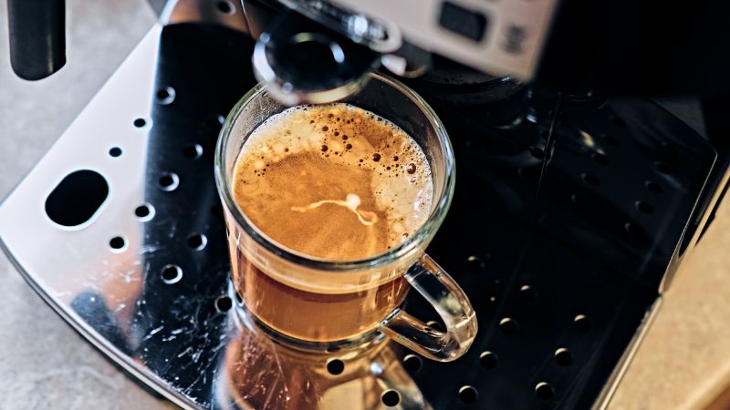 5 thói quen xấu nhiều người hay mắc phải khi dùng máy pha cà phê