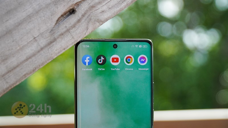 realme 11 Pro 5G cung cấp cho bạn 256 GB bộ nhớ trong để thoải mái lưu trữ realme 11 Pro 5G cung cấp cho bạn 256 GB bộ nhớ trong để thoải mái lưu trữ