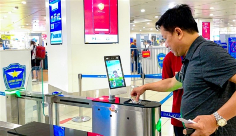  Việc sử dụng VNeID giúp cho quá trình làm thủ tục trở nên đơn giản và tiện lợi hơn