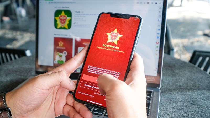 Đối với người nước ngoài, VNeID có giá trị tương đương hộ chiếu hoặc giấy tờ có giá trị đi lại quốc tế.