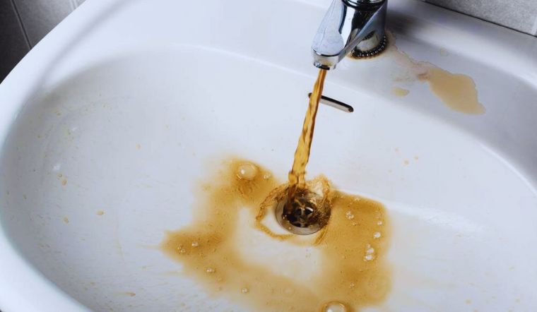 Nước nhiễm sắt là gì? Cách nhận biết và xử lý hiệu quả