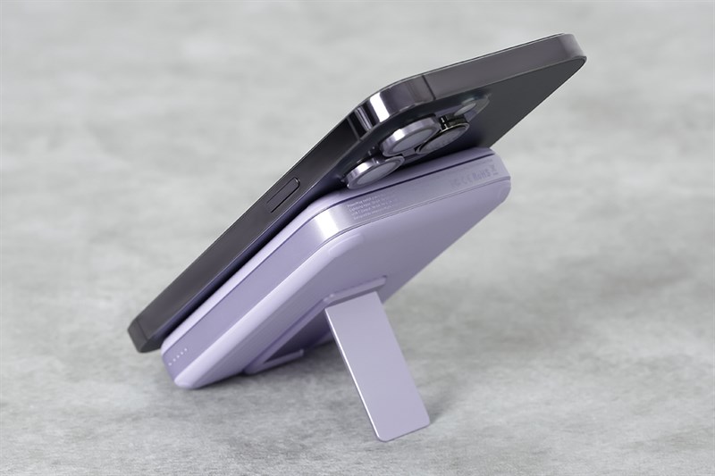 Innostyle PowerMag Switch 2in1 IA20PD- Sạc dự phòng thẫm mỹ cao. Innostyle PowerMag Switch 2in1 IA20PD- Sạc dự phòng thẫm mỹ cao.