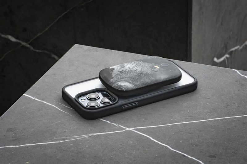 Sạc LAUT Handy E33A- Sạc dự phòng chất lượng cao