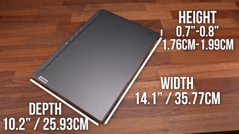 Lenovo Legion Slim 7i 2023 có kích thước 17.6-19.9 x 357.7 x 259.3 mm và khối lượng vào khoảng 2 kg.