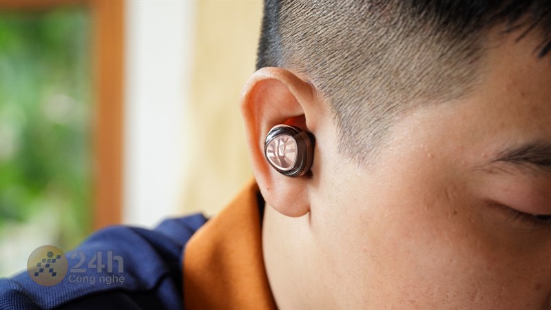 Tai nghe SoundPEATS Opera 03 cho cảm giác đeo rất dễ chịu, nhẹ nhàng mặc dù có kích thước lớn Tai nghe SoundPEATS Opera 03 cho cảm giác đeo rất dễ chịu, nhẹ nhàng mặc dù có kích thước lớn