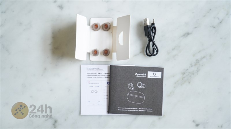 Các phụ kiện được tặng kèm SoundPEATS Opera 03 Các phụ kiện được tặng kèm SoundPEATS Opera 03