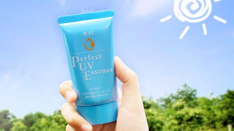 Kem chống nắng Senka Perfect UV Essence