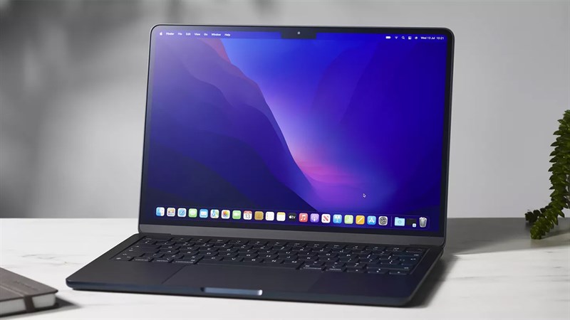 MacBook Air M2 giá từ 27.09 triệu, tân sinh viên giảm thêm đến 3 triệu MacBook Air M2 giá từ 27.09 triệu, tân sinh viên giảm thêm đến 3 triệu