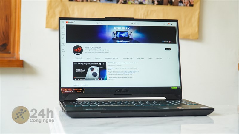 ASUS TUF F15 FX507ZU4 dù là laptop gaming nhưng vẫn giúp mình sử dụng tốt trong khoảng 3 tiếng mà không cần sạc ASUS TUF F15 FX507ZU4 dù là laptop gaming nhưng vẫn giúp mình sử dụng tốt trong khoảng 3 tiếng mà không cần sạc
