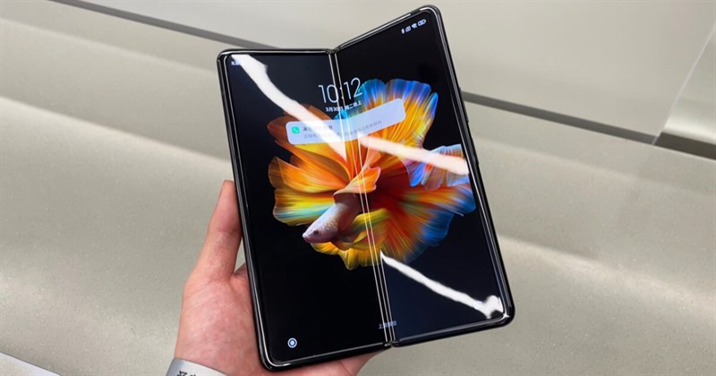Xiaomi MIX Fold 3 sẽ có tổng cộng 4 camera sau, cùng với 1 đèn flash Xiaomi MIX Fold 3 sẽ có tổng cộng 4 camera sau, cùng với 1 đèn flash