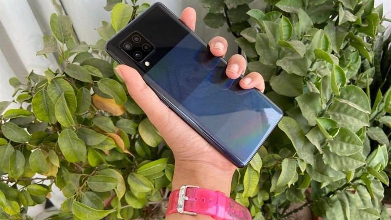 Galaxy M44 5G có thể vẫn được trang bị RAM 6 GB và 128 GB bộ nhớ trong như thế hệ trước