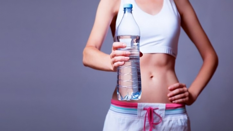 Khi thực hiện phương pháp Water Fasting, bạn không nên luyện tập thể dục