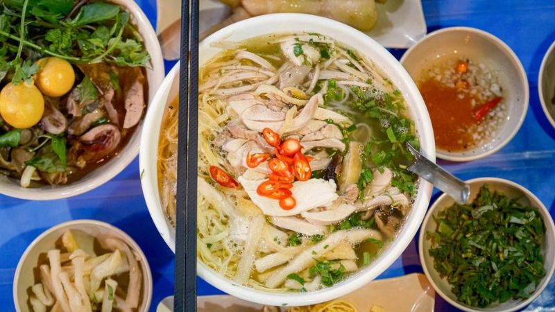 Thịt gà được lựa chọn kỹ nên dai và ngọt