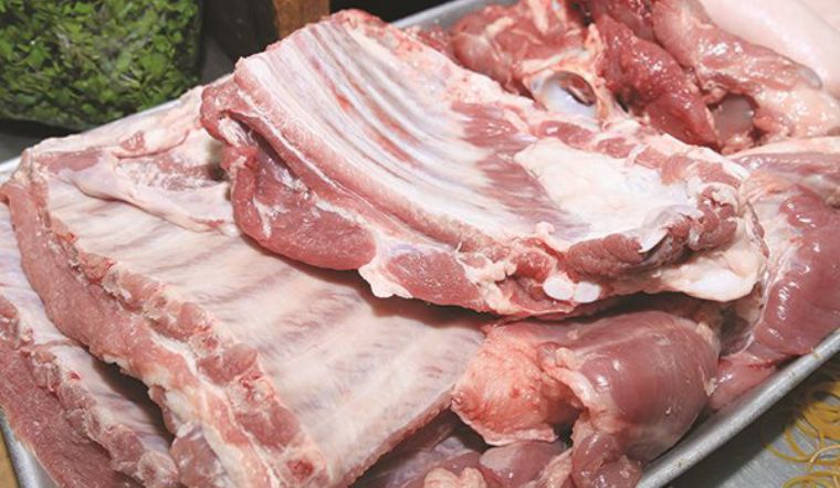 Giá thịt heo hôm nay 08/08/2023: Thịt đùi giữ giá giảm 70.000đ