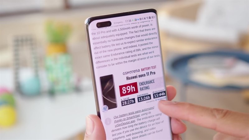 nova 11 Pro tiếp tục giữ nguyên dung lượng pin của 10 Pro với viên pin 4.500mAh, đây một con số tốt.