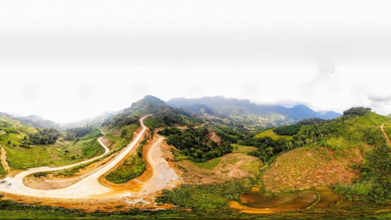Vẻ đẹp hùng vĩ của núi Cà Đam