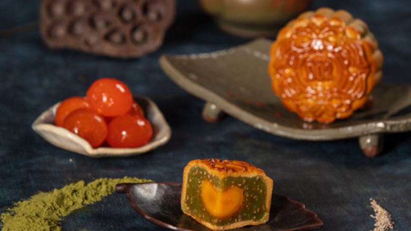 Bánh trung thu nhân trà xanh hạt chia Bánh trung thu nhân trà xanh hạt chia