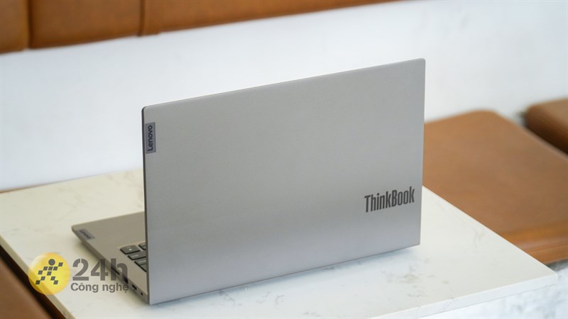 Lenovo ThinkBook 14 G3 ACL được hoàn thiện từ chất liệu nhôm nhẹ nhàng, bền bỉ