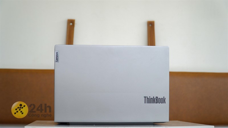 Lenovo ThinkBook 14 G3 ACL có giá từ 9.49 triệu đồng tại Thế Giới Di Động, một mức giá rất dễ tiếp cận đến nhiều người