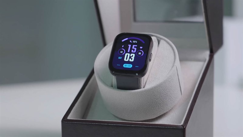 Trên tay Amazfit Bip 5