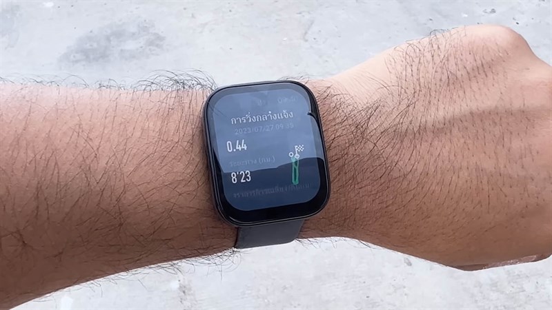 Trên tay Amazfit Bip 5