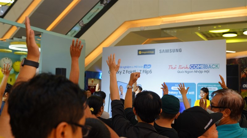 Toàn cảnh sự kiện giao Galaxy Z Flip5 | Z Fold5