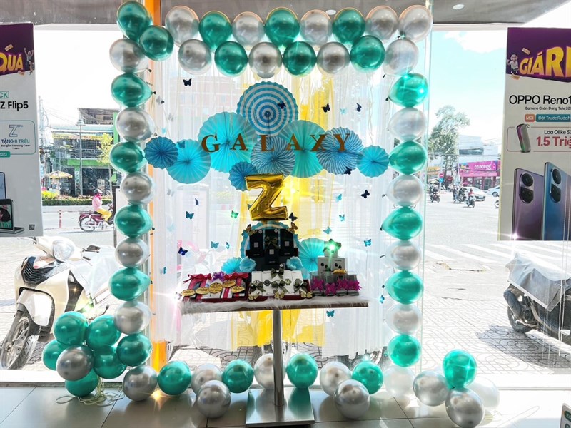 Toàn cảnh sự kiện giao Galaxy Z Flip5 | Z Fold5